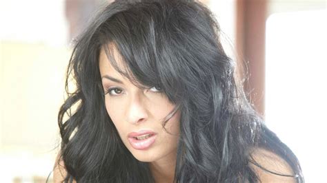 Anissa/Gallery .